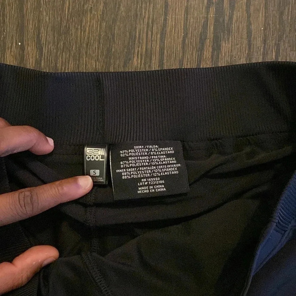 32 Degrees Skirt - Picture 3 of 3